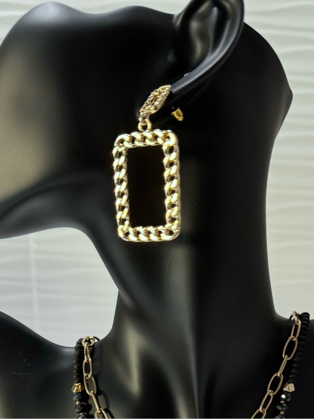 Boutique Gold Chain Link Drop Earrings | Geometric Rectangle | NWT